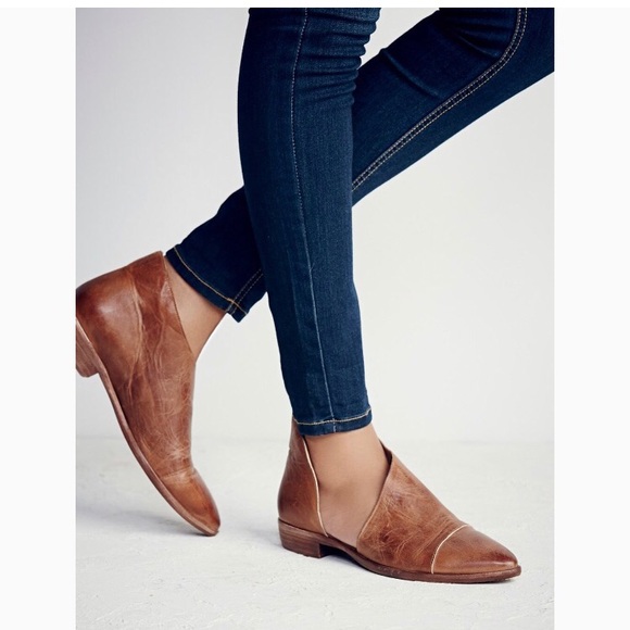 Free People Royale Flat - Picture 1 of 8